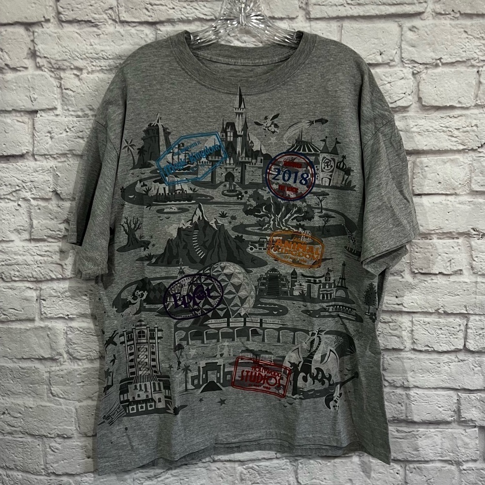 Disney Parks PARK MAP with PASSPORT STAMPS 2018 T shirt MEN’S XL beefy-T